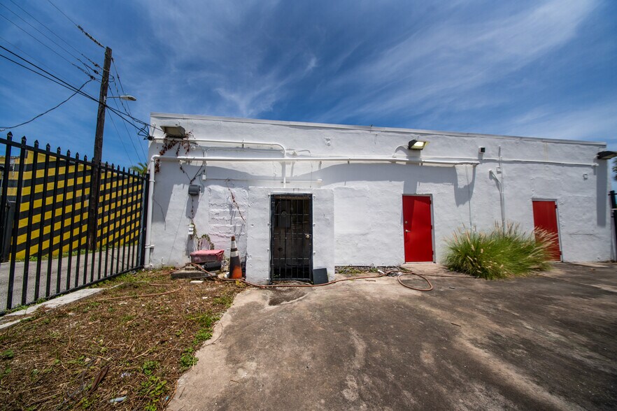 4928 NW 7th Ave ave, Miami, FL à vendre - Photo de l’immeuble – Image 2 sur 25