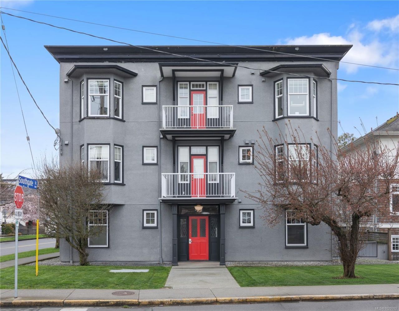 421 Vancouver St, Victoria, BC à vendre Photo de l’immeuble– Image 1 sur 4