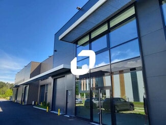 Plus de détails pour Local d'activités à louer