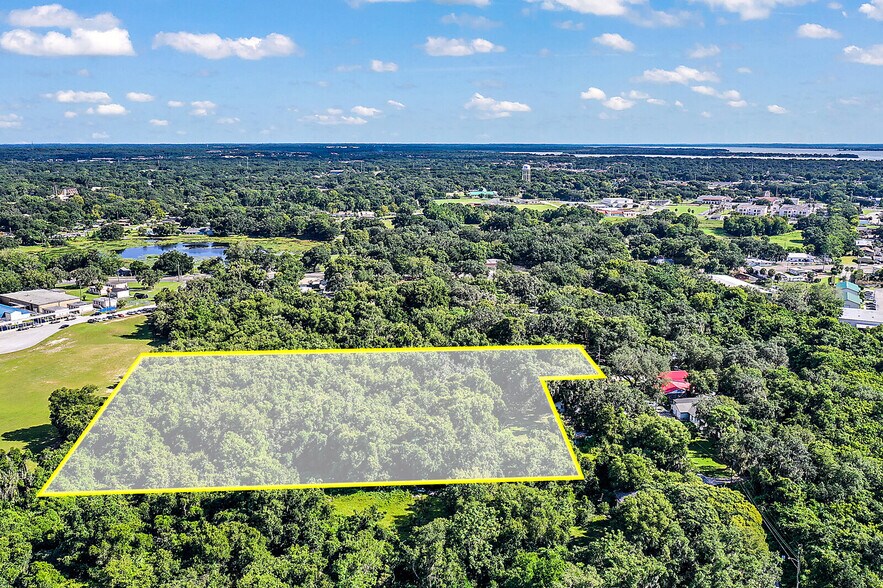 Lucas St, Leesburg, FL à vendre - Photo de l’immeuble – Image 2 sur 12