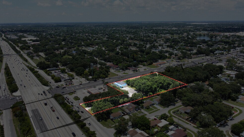 16801 NW 27th Ave, Miami Gardens, FL à vendre - Photo de l’immeuble – Image 2 sur 6