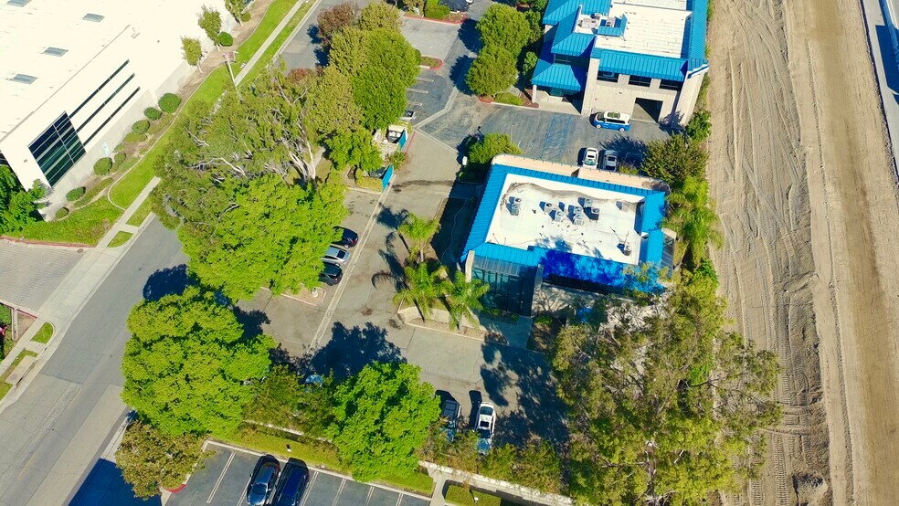 9233 Charles Smith Ave, Rancho Cucamonga, CA à vendre - Photo de l’immeuble – Image 2 sur 67