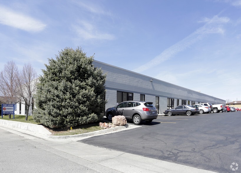 498-506 W 8360 S, Midvale, UT à louer - Photo principale – Image 2 sur 15