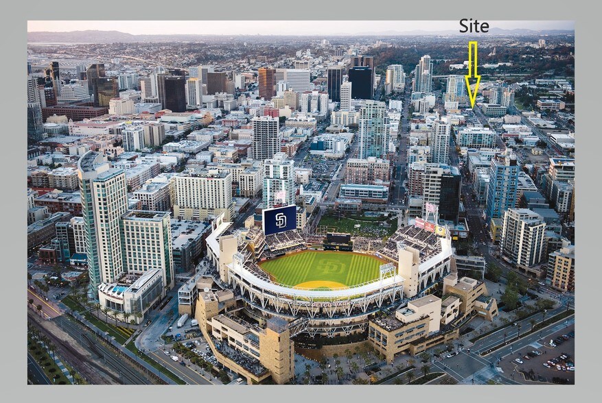 11th & Broadway Ave, San Diego, CA à louer - Photo principale – Image 1 sur 2