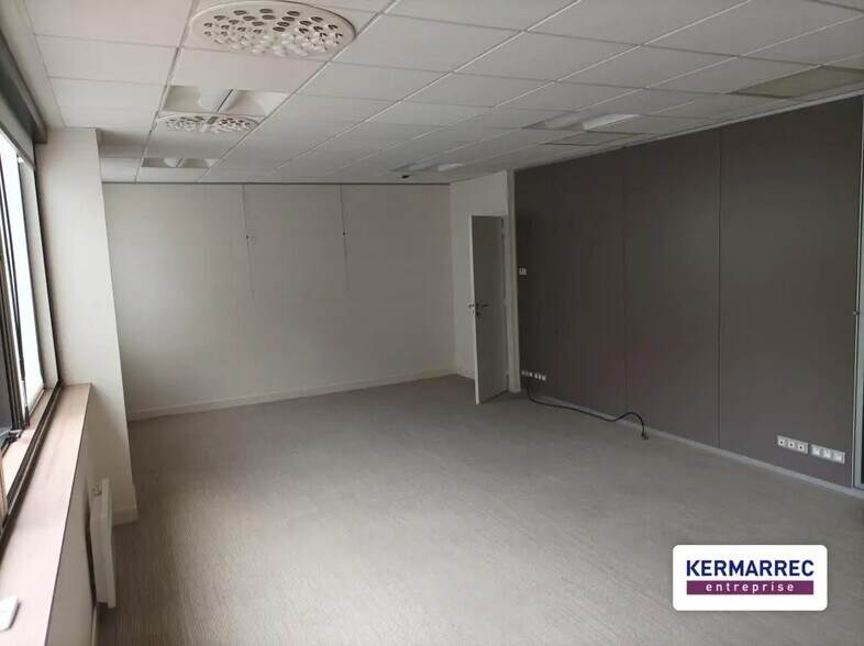 Bureau dans Rennes à vendre - Photo de l’immeuble – Image 3 sur 10