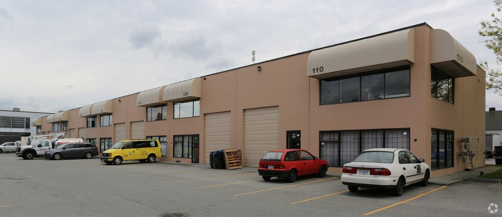 12815 Clarke Pl, Richmond, BC à louer - Photo de l’immeuble – Image 2 sur 2