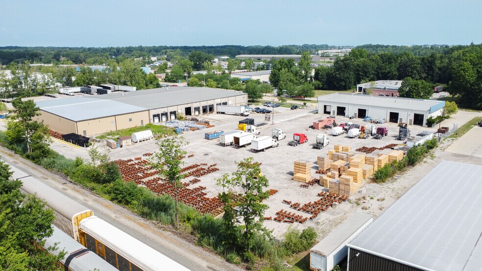 7425 Industrial Pky, Lorain, OH à vendre - Photo de l’immeuble – Image 3 sur 16