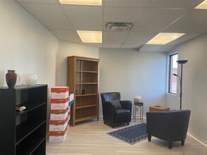 430 Boul De L'hôpital, Gatineau, QC à louer Photo intérieure– Image 2 sur 7