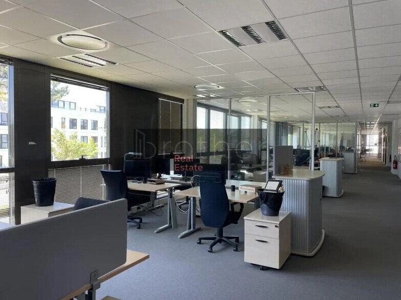 Bureau dans Pessac à louer - Photo de l’immeuble – Image 1 sur 5