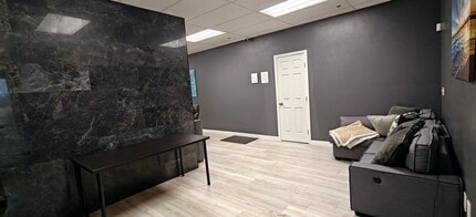 68 Rio Rancho Rd, Pomona, CA à louer Photo intérieure– Image 2 sur 5