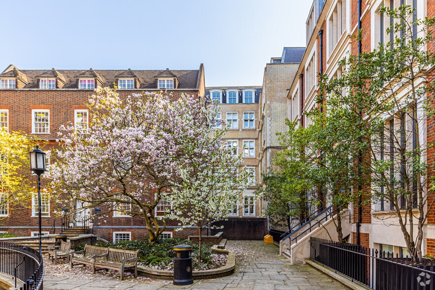 11 Staple Inn, Londres à louer - Photo de l’immeuble – Image 3 sur 28