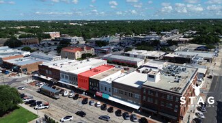 Plus de détails pour 112 W Oak St, Denton, TX - Local commercial à louer