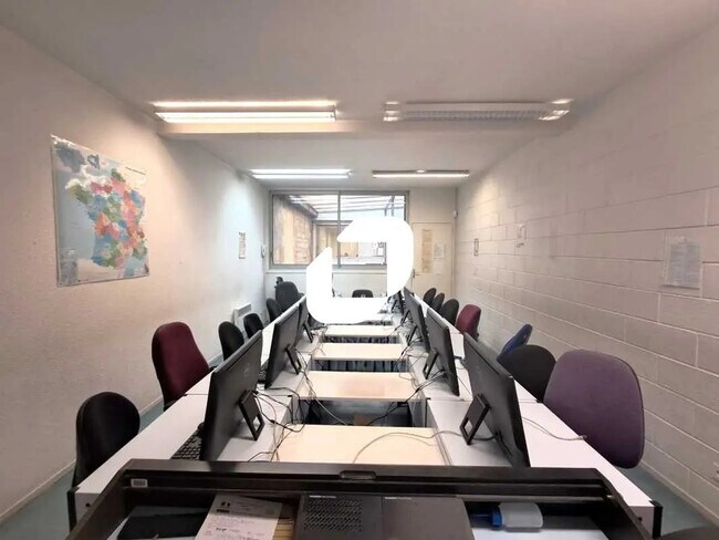 Plus de détails pour Bureau à vendre