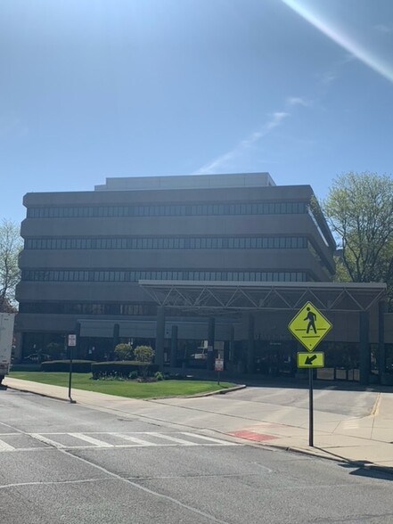 800 Austin St, Evanston, IL à louer - Photo de l’immeuble – Image 2 sur 4