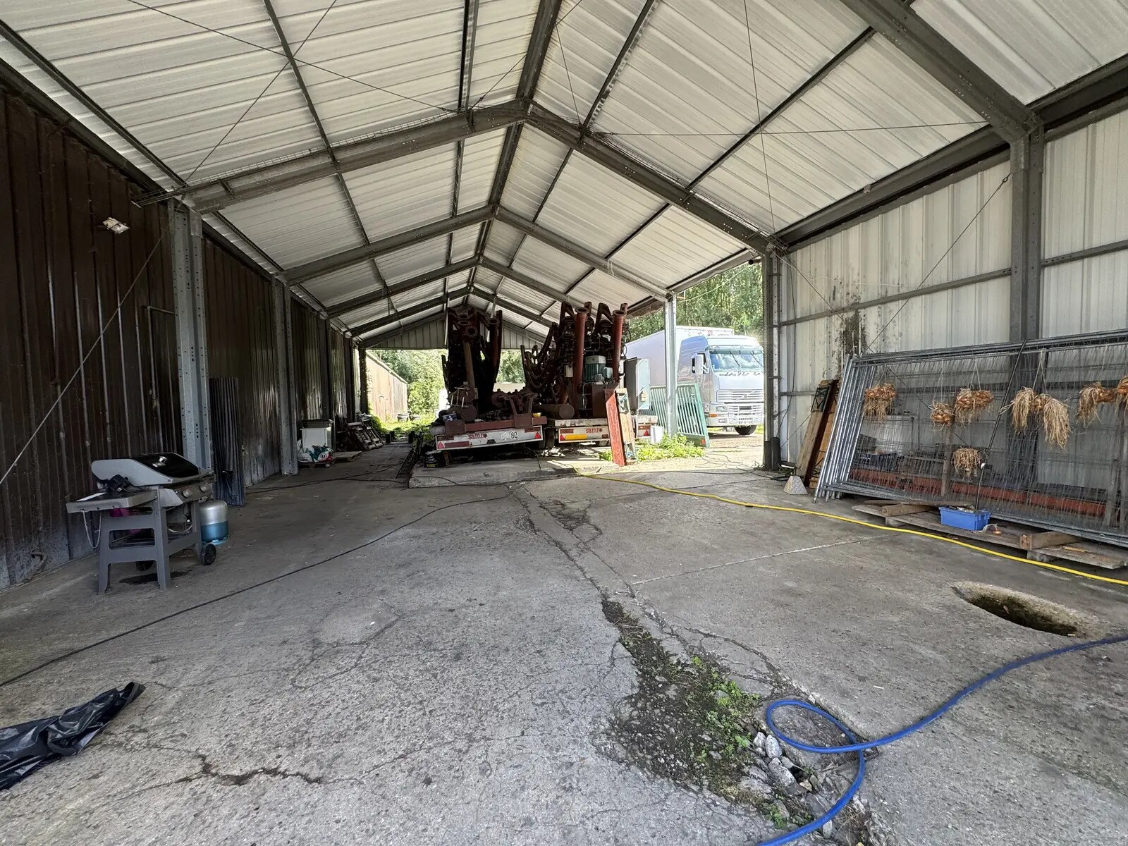 Local d'activités dans Verberie à vendre Photo de l’immeuble– Image 1 sur 10