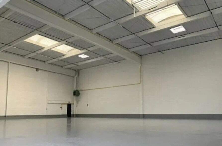 Local d’activités dans Bonneuil-sur-Marne à louer - Photo intérieure – Image 2 sur 4