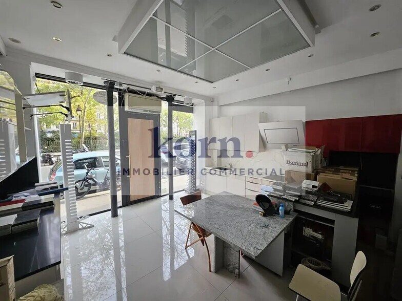 Local commercial dans Paris à louer - Photo intérieure – Image 2 sur 4