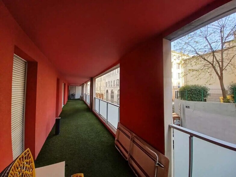22 Avenue Robert Schuman, Marseille à louer - Photo de l’immeuble – Image 2 sur 18