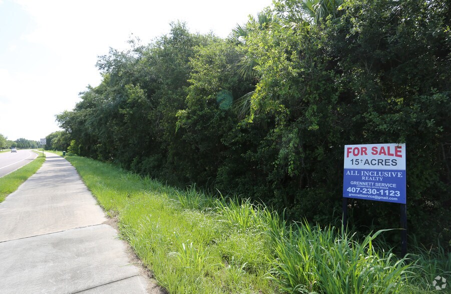 3240 Pondside Wy, Sanford, FL à vendre - Photo de l’immeuble – Image 2 sur 6