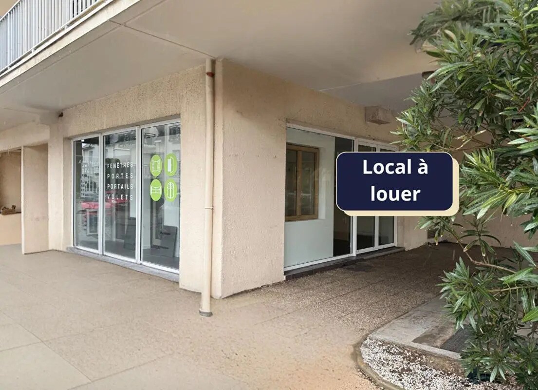 Local commercial dans La Baule-Escoublac à louer Photo de l’immeuble– Image 1 sur 8