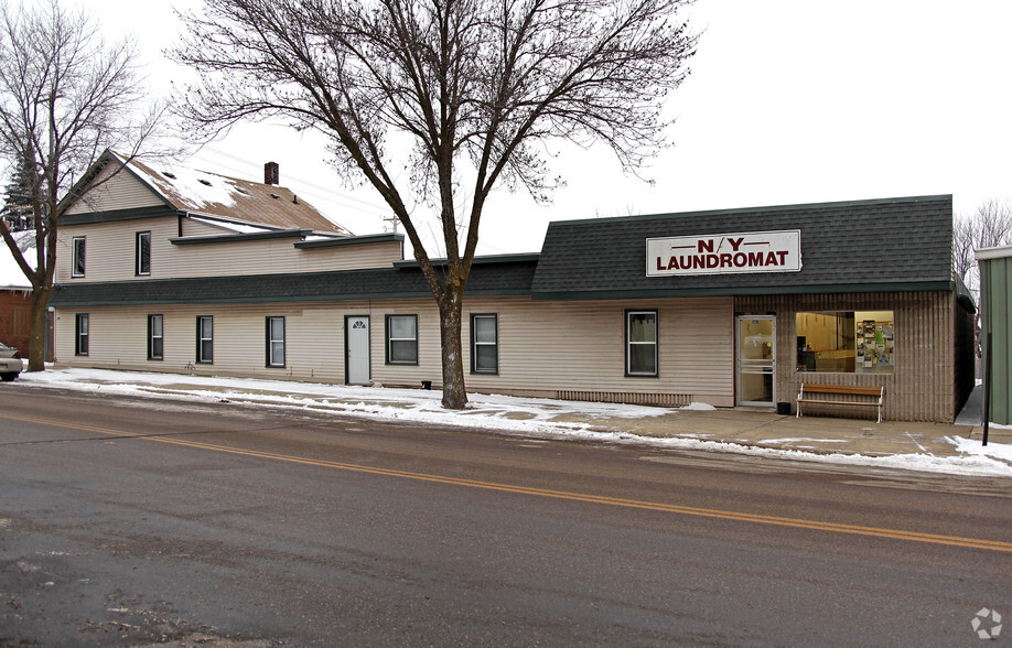 228 Main St E, Norwood Young America, MN à vendre - Photo de l’immeuble – Image 1 sur 10