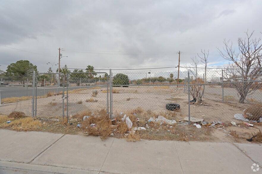 510 Oxford Ave, North Las Vegas, NV à vendre - Photo de l’immeuble – Image 2 sur 3