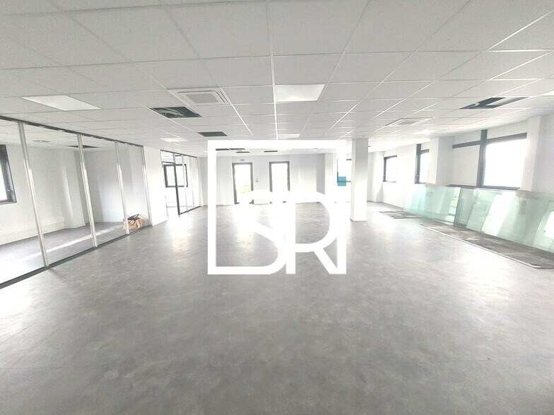 41 Rue Georges Besse, Clermont-Ferrand à louer - Photo de l’immeuble – Image 2 sur 12