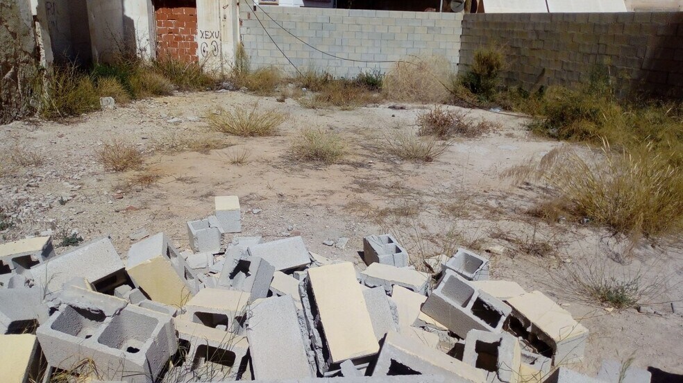 Terrain dans MONÒVER, Alicante à vendre - Photo de la construction – Image 2 sur 3