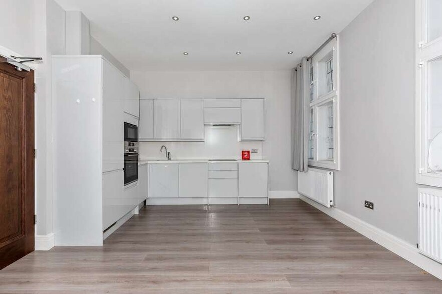 74 High St, Harrow à vendre - Photo de l’immeuble – Image 2 sur 8