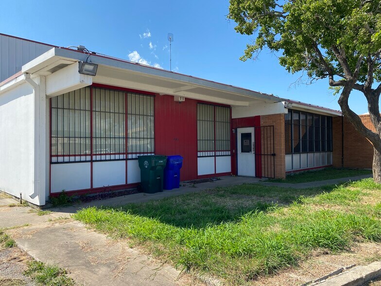 905 Cantwell, Corpus Christi, TX à louer - Photo de l’immeuble – Image 2 sur 4
