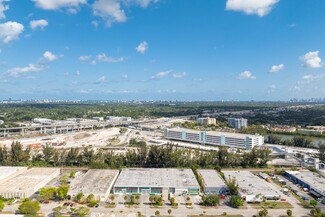 Plus de détails pour 1098-1100 NW 159th Dr, Miami, FL - Industriel/Logistique à louer