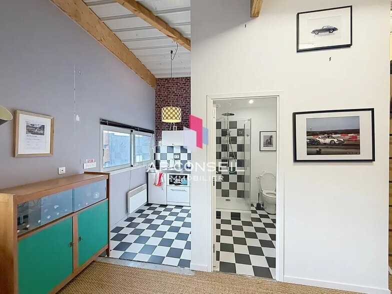 Local d'activités dans Gazeran à vendre - Photo intérieure – Image 3 sur 6