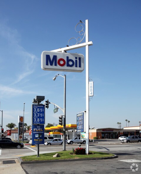 1004 N Hacienda Blvd, La Puente, CA à louer - Photo de l’immeuble – Image 2 sur 3