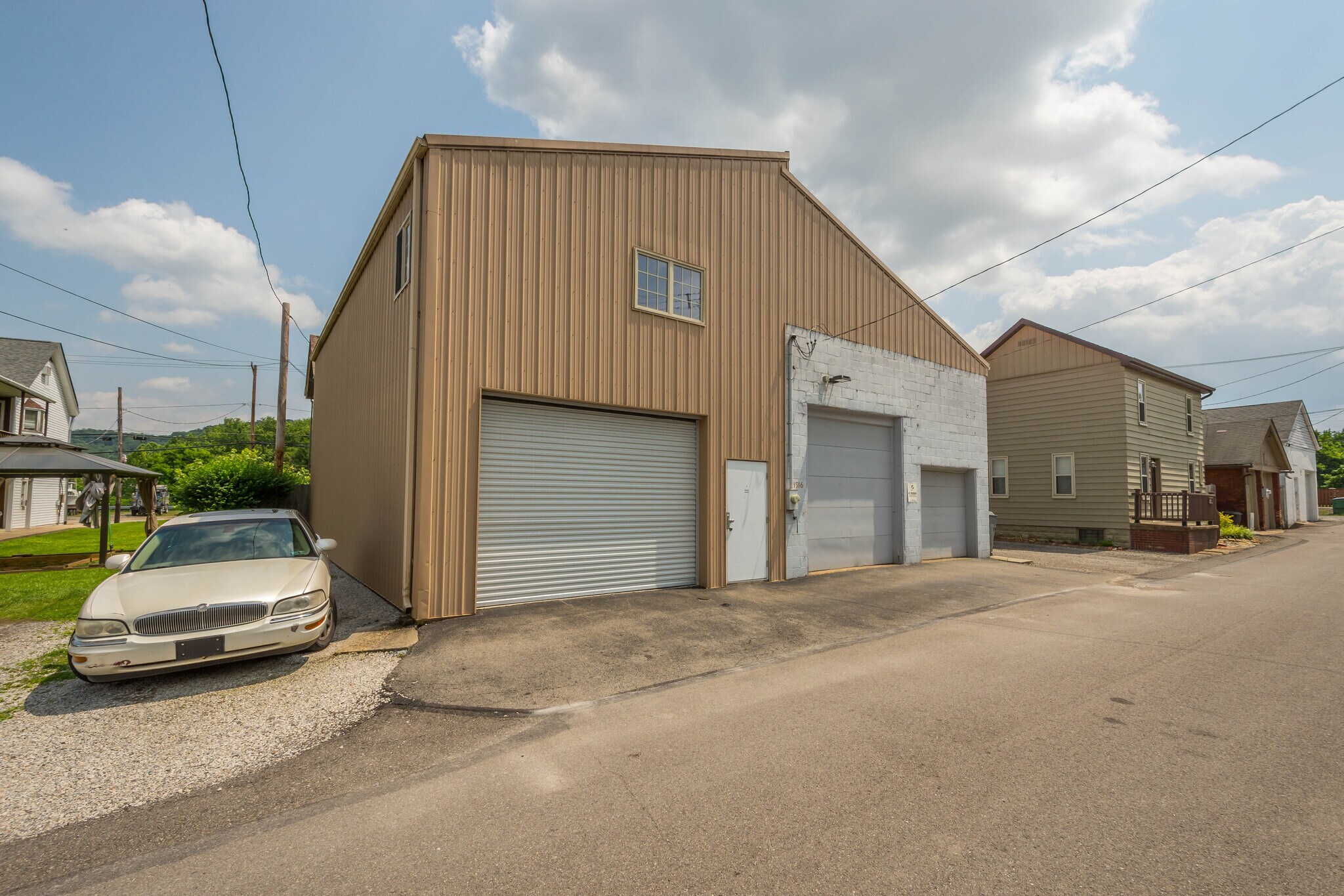 1516 Pine Way, Coraopolis, PA à vendre Photo principale– Image 1 sur 9