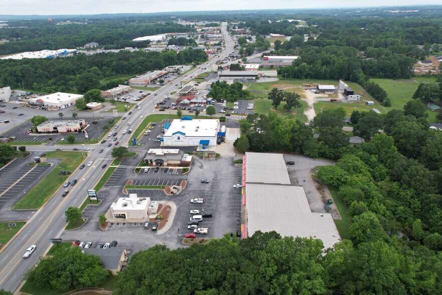 1240-1268 W Floyd Baker Blvd, Gaffney, SC à louer - Photo de l’immeuble – Image 3 sur 5