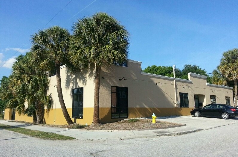 1802 E 3rd Ave, Tampa, FL à louer Photo de l’immeuble– Image 1 sur 2