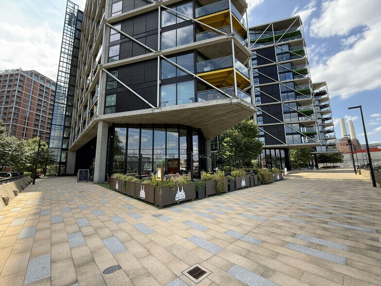 Nine Elms Ln, Londres à vendre - Photo principale – Image 1 sur 11