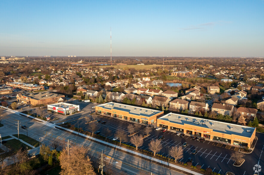 689-693 Meacham Rd, Elk Grove Village, IL à louer - Aérien – Image 2 sur 5