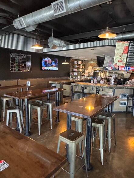 9223 Archibald Ave, Rancho Cucamonga, CA à louer - Photo de l’immeuble – Image 2 sur 10