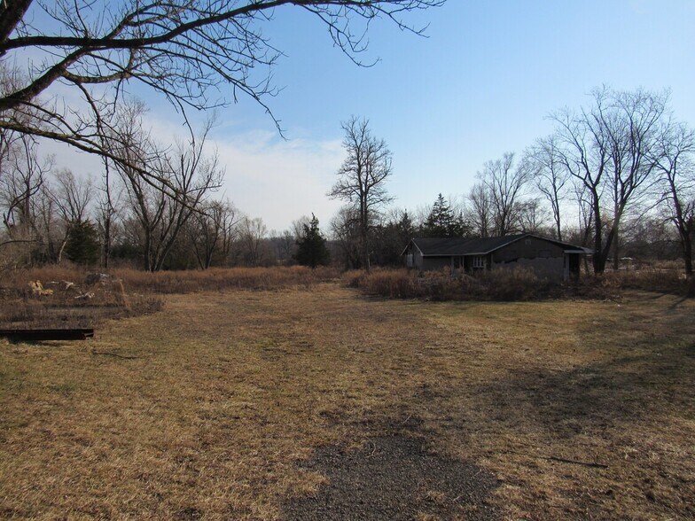 309 State Route 33, Manalapan Township, NJ à louer - Photo de l’immeuble – Image 3 sur 4
