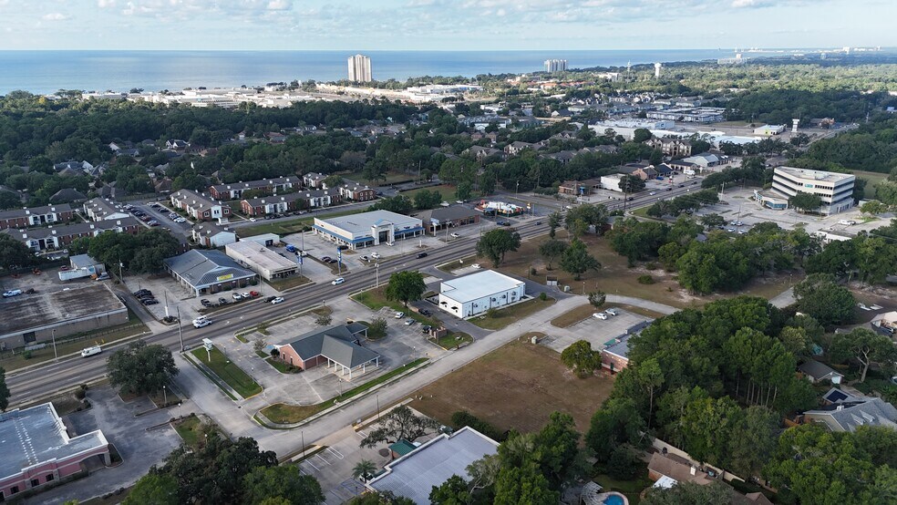 2556 Marcia Ct, Biloxi, MS à vendre - Photo de l’immeuble – Image 2 sur 10