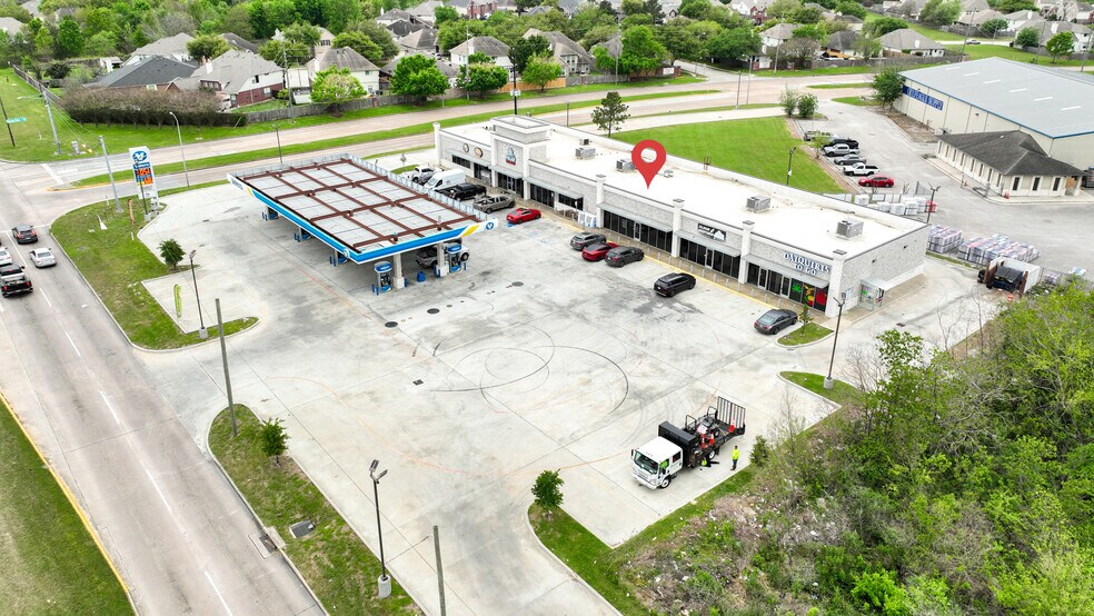 12311 Bammel North Houston Rd, Houston, TX à louer - Photo de l’immeuble – Image 3 sur 10