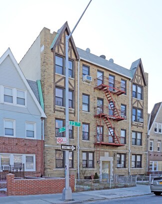 Plus de détails pour 21-45 23rd St, Astoria, NY - Logement à vendre