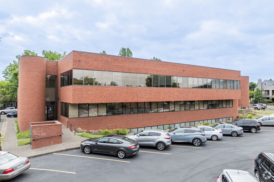 501 NE Hood Ave, Gresham, OR à louer - Photo de l’immeuble – Image 2 sur 4