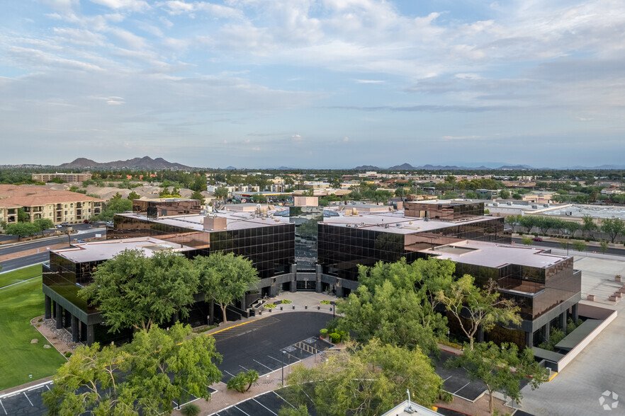 11811 N Tatum Blvd, Phoenix, AZ à louer - Photo de l’immeuble – Image 2 sur 7