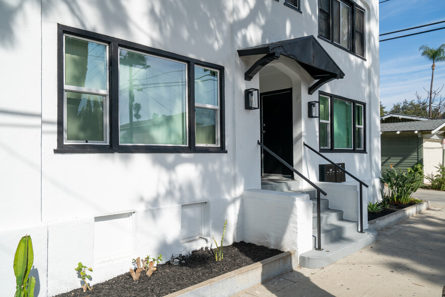 415 W Pine St, Santa Ana, CA à vendre - Photo de l’immeuble – Image 2 sur 23
