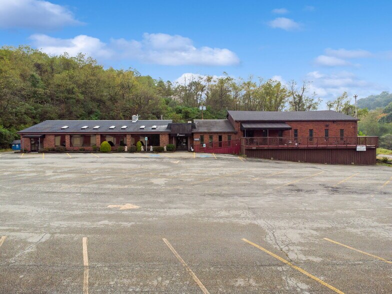 951 Old Frankstown Rd, Pittsburgh, PA à vendre - Photo de l’immeuble – Image 2 sur 24