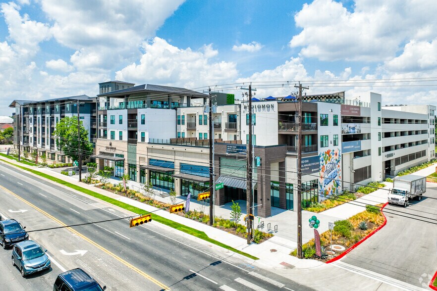 1414 E 51st St, Austin, TX à louer - Photo de l’immeuble – Image 2 sur 20