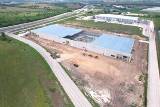 Freeport Rd, Von Ormy, TX à louer Photo de la construction– Image 1 sur 4