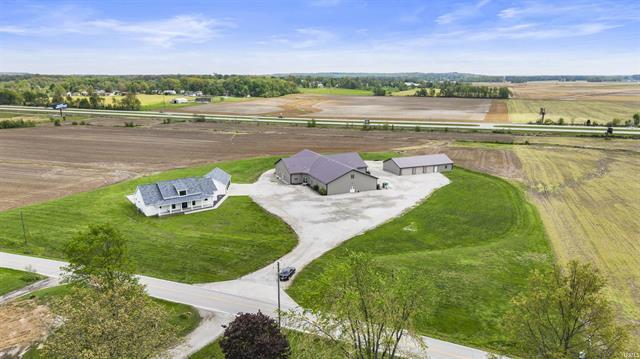 11499 Nobles Chapel Rd, Elberfeld, IN à vendre - Photo de l’immeuble – Image 1 sur 19